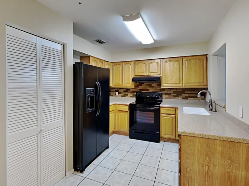 Fox Ridge Dr #A13 - Photo 4 of 12