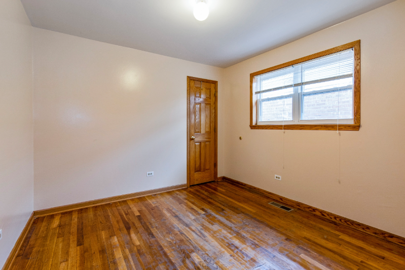 8906 S Halsted St - Photo 5 of 9