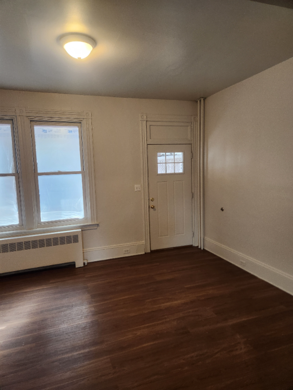 56 Green St - Photo 2 of 20