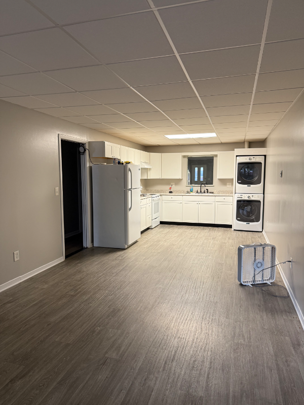 21260 Santee Dr #6 - Photo 2 of 9