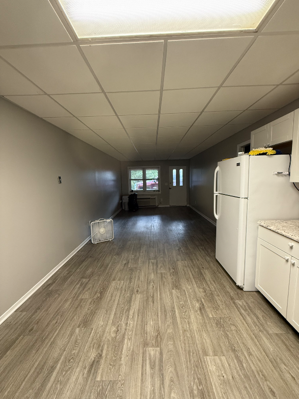 21260 Santee Dr #6 - Photo 4 of 9