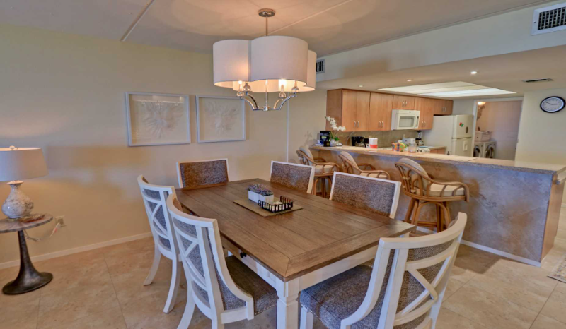 2216 Gulf Blvd #507 - Photo 7 of 11