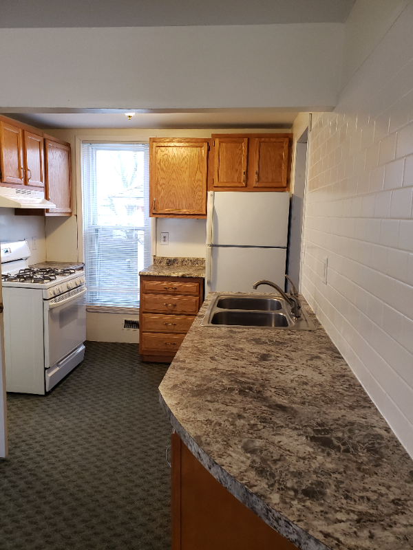 122 N 3rd Ave #2 - Photo 3 of 11