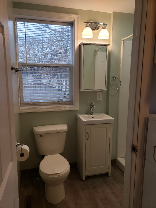 122 N 3rd Ave #2 - Photo 5 of 11