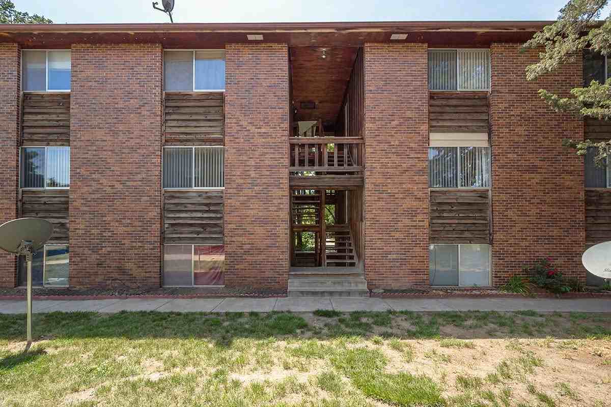 1612 C St #1 - Photo 4 of 16