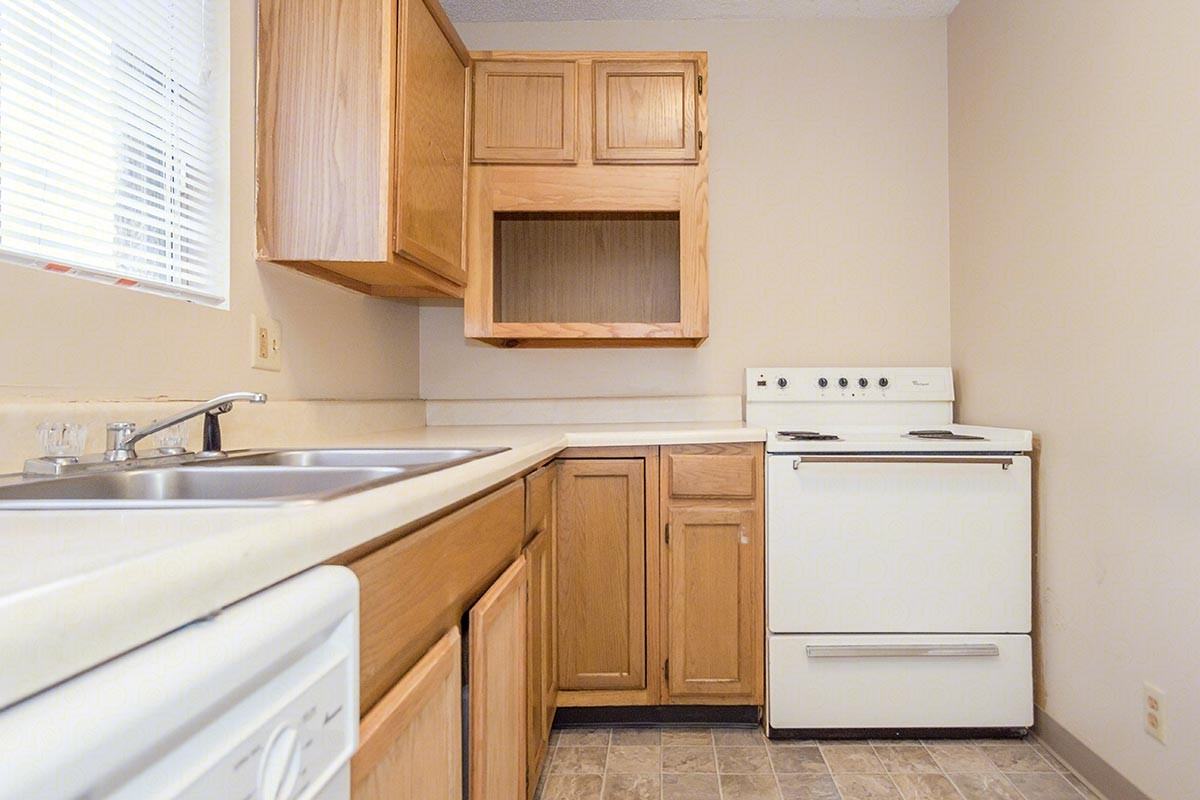 1612 C St #1 - Photo 6 of 16