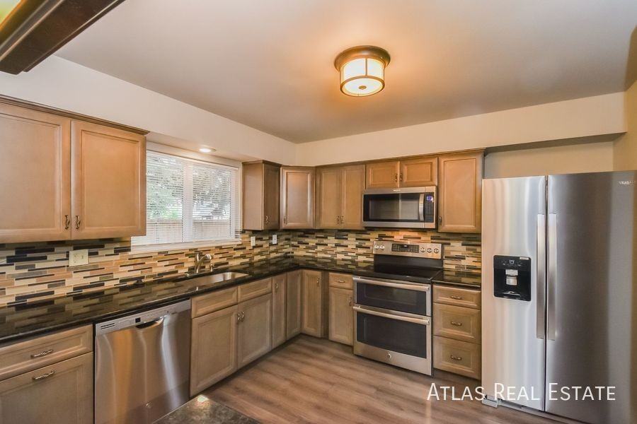 5509 Escondido Dr - Photo 4 of 20