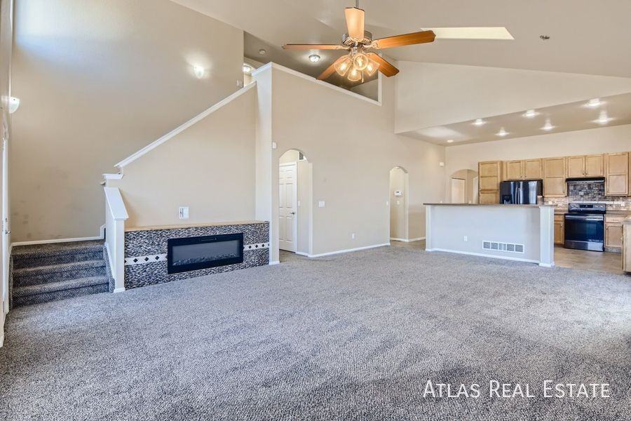 4918 Gami Way - Photo 5 of 33