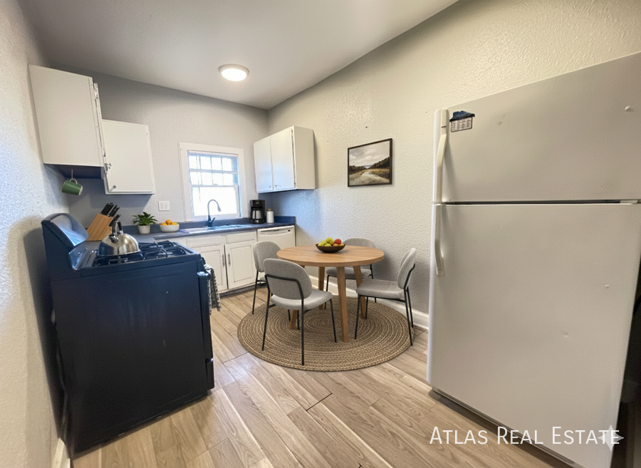 616 N Weber St #201 - Photo 3 of 15