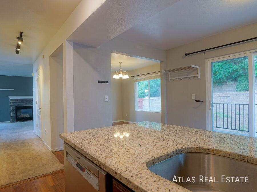 7320 Allens Park Dr - Photo 5 of 26