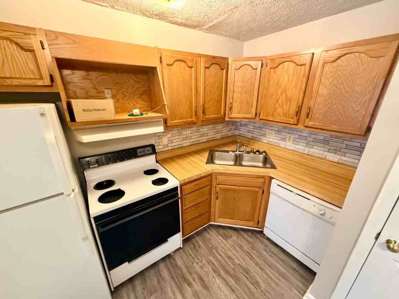 139 Macey Ave #K - Photo 2 of 14