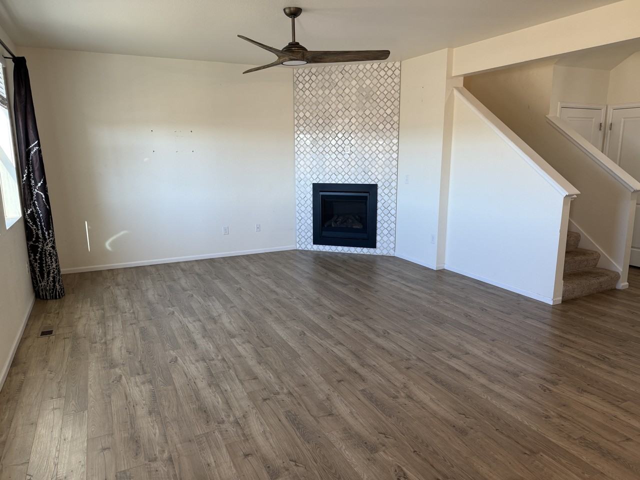 221 S Quantock St - Photo 2 of 20