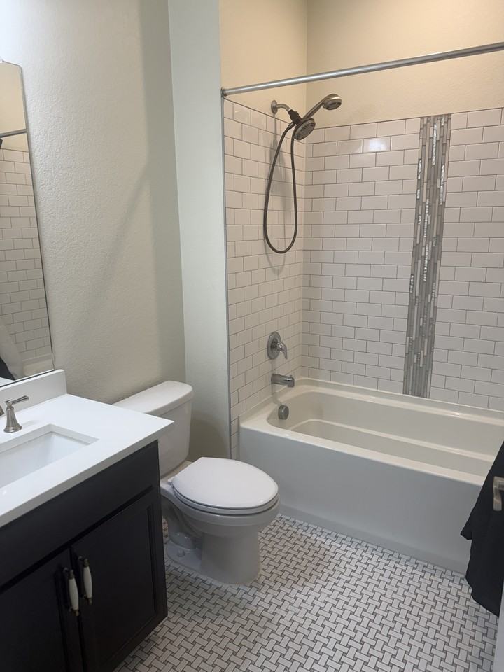 221 S Quantock St - Photo 7 of 20