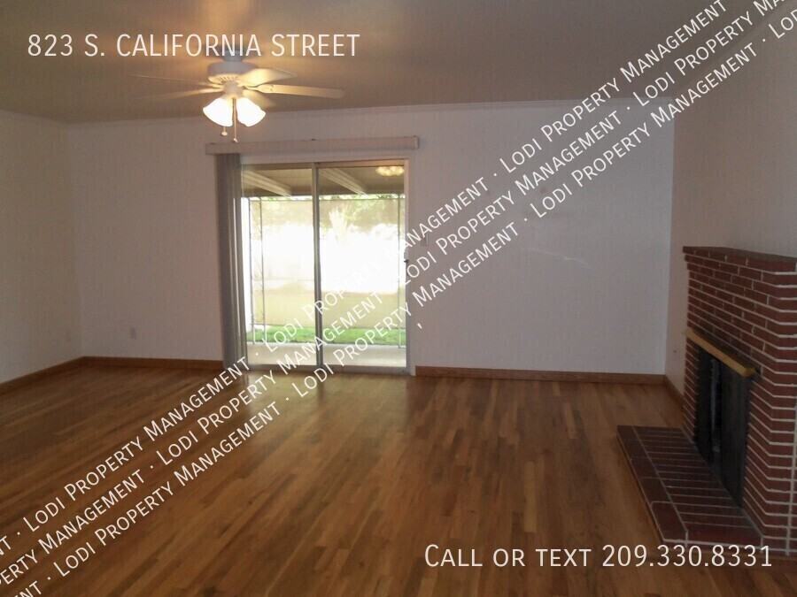 823 S California St - Photo 3 of 26