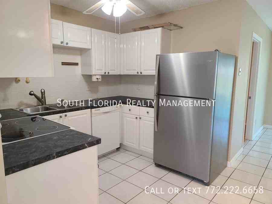 4311 Se Geneva Dr - Photo 2 of 19