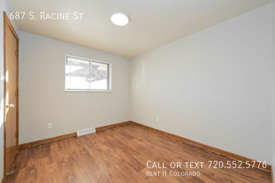 687 S Racine St - Photo 7 of 23