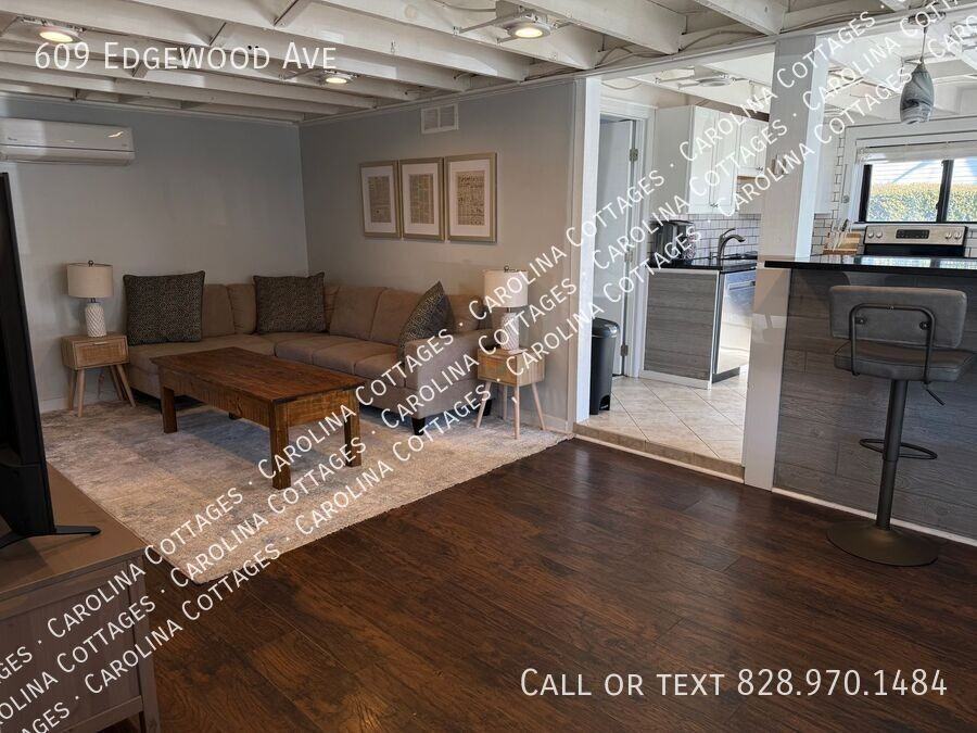 609 Edgewood Ave - Photo 7 of 15