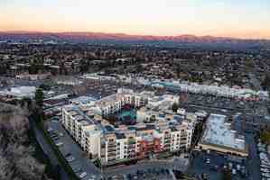 featured image of 1725 S Bascom Ave