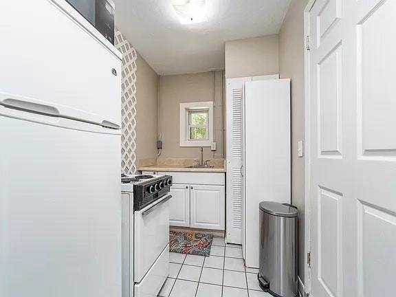 4200 NW 22nd Terrace - Photo 3 of 5