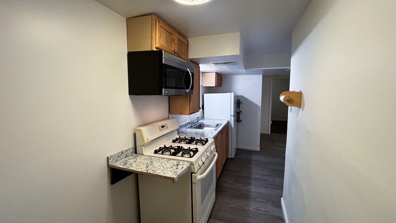 4101 Audrey Ave, Unit 3 - Photo 4 of 10