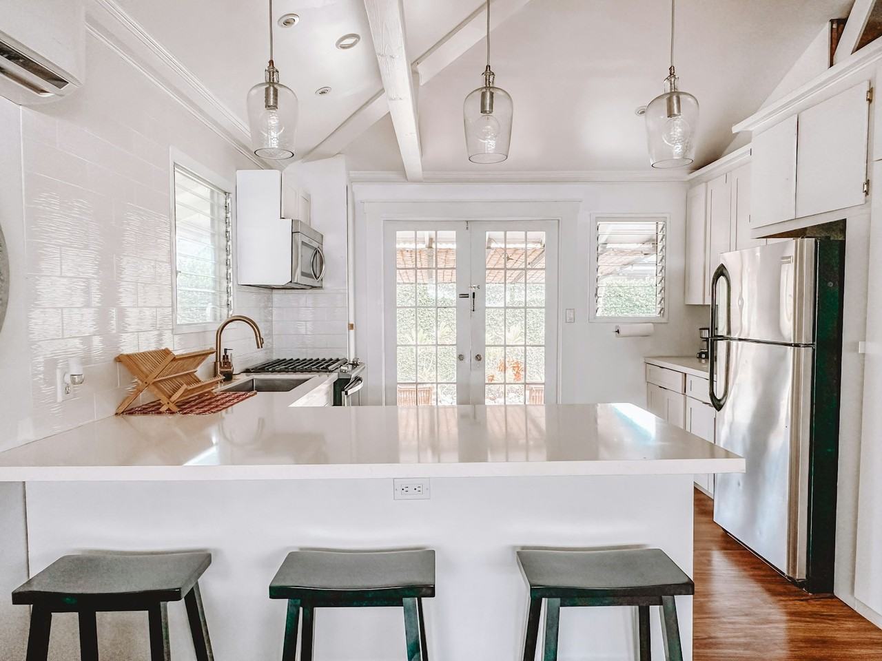 328A Oneawa St. - Photo 3 of 11