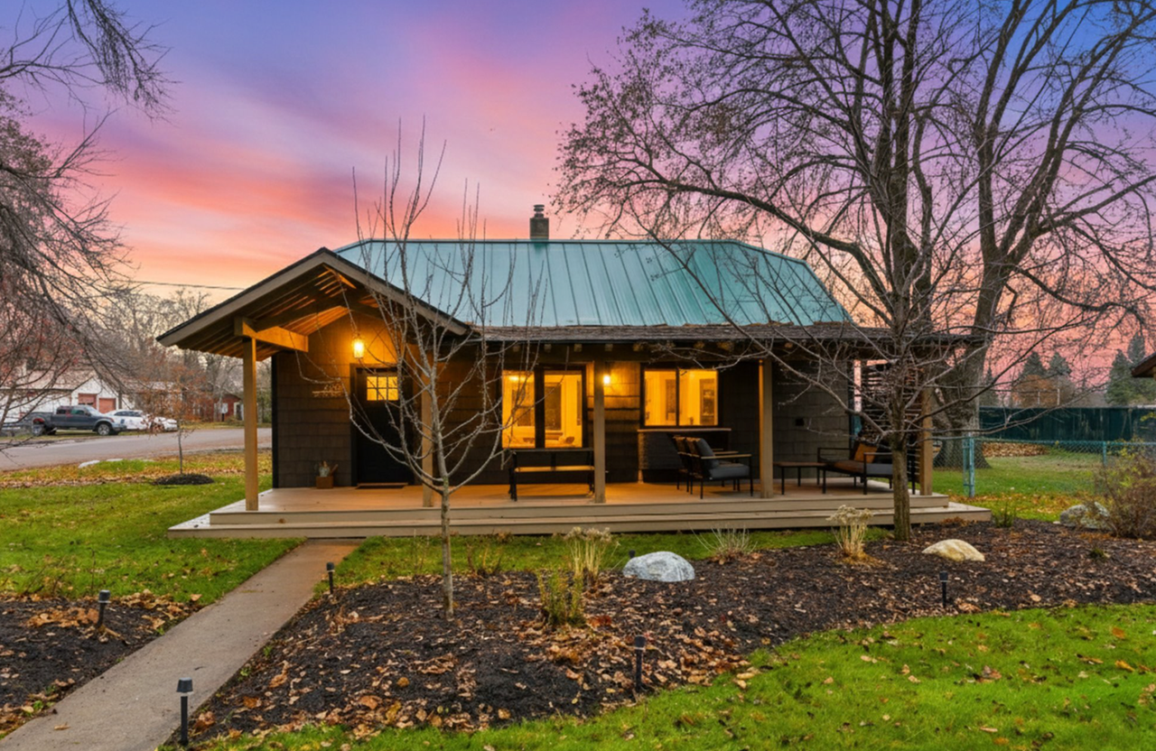 809 3rd Ave W - Photo 3 of 23