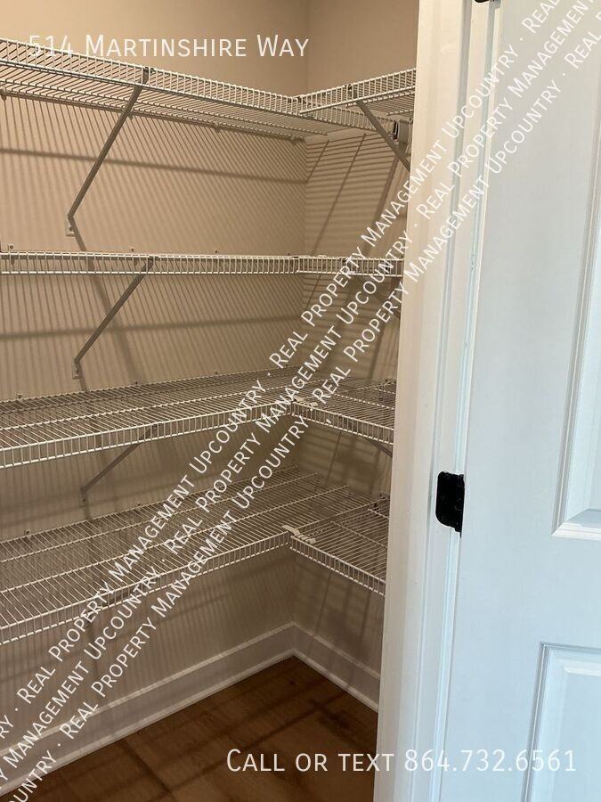 514 Martinshire Way - Photo 6 of 27