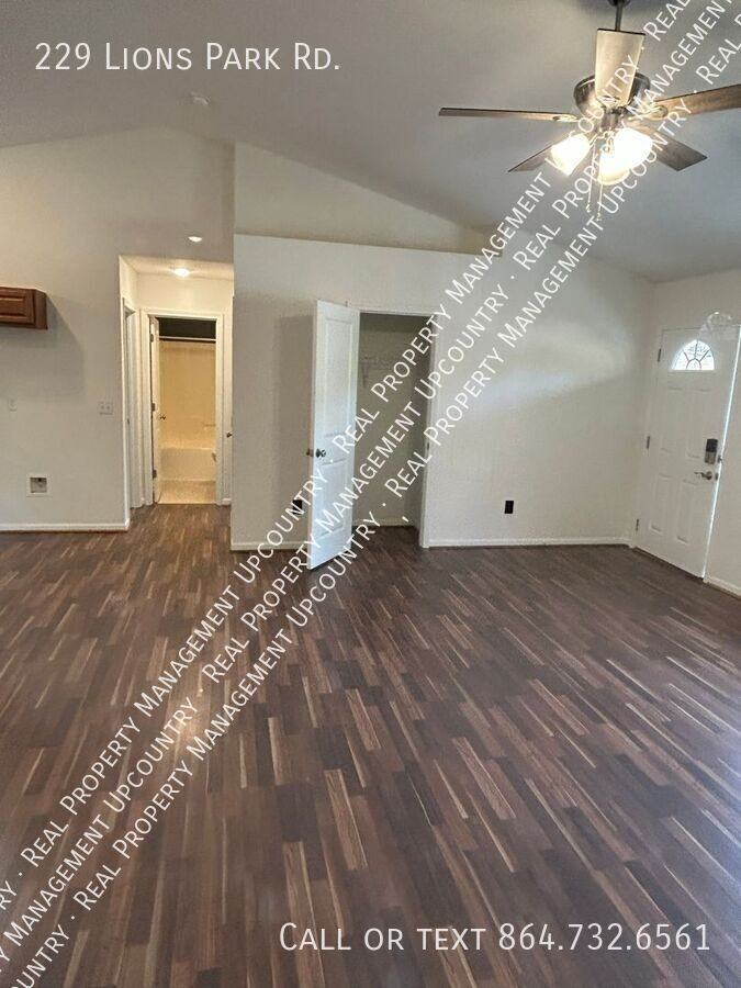 229 Lions Park Rd - Photo 3 of 19