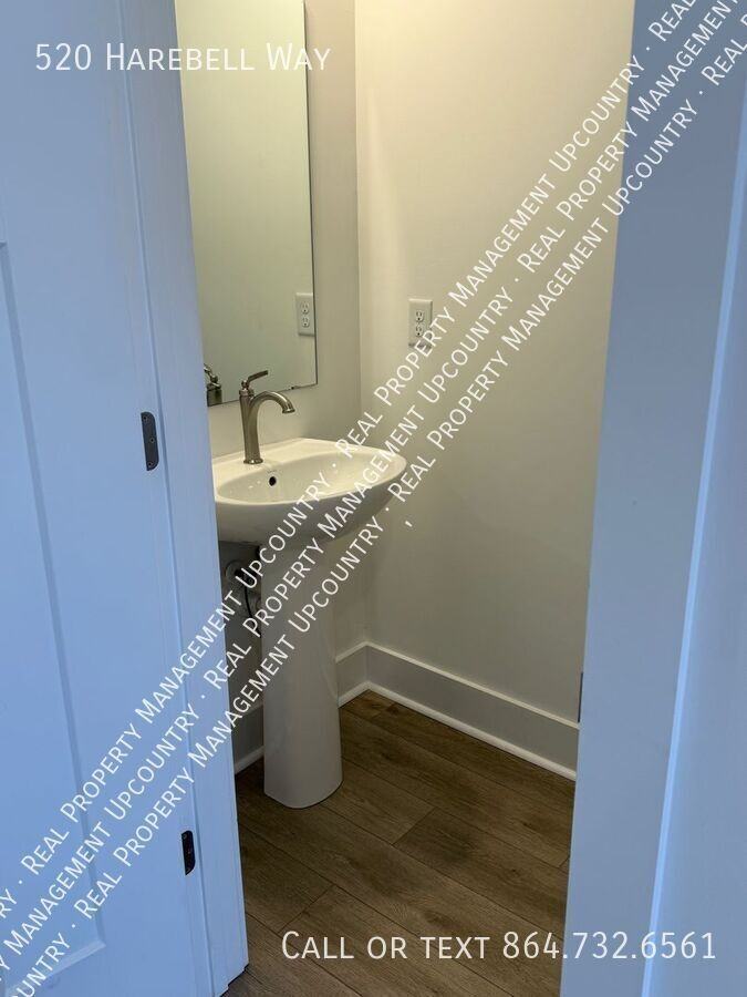 520 Harebell Way - Photo 5 of 18