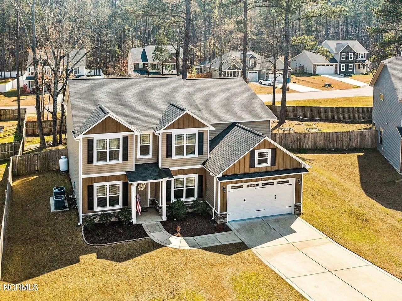 615 Overland Ct #NA - Photo 4 of 36