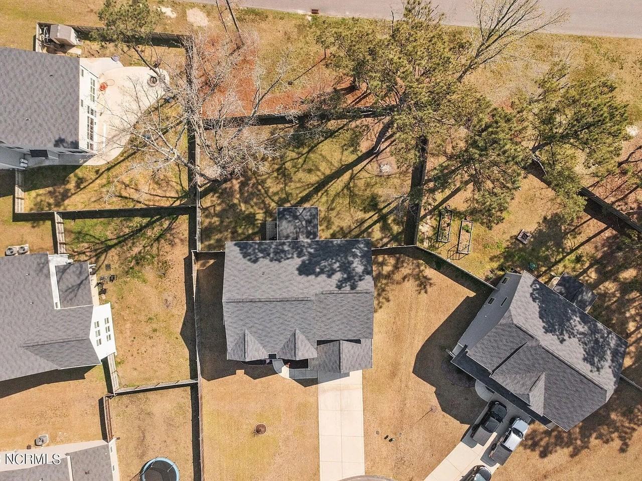 615 Overland Ct #NA - Photo 6 of 36