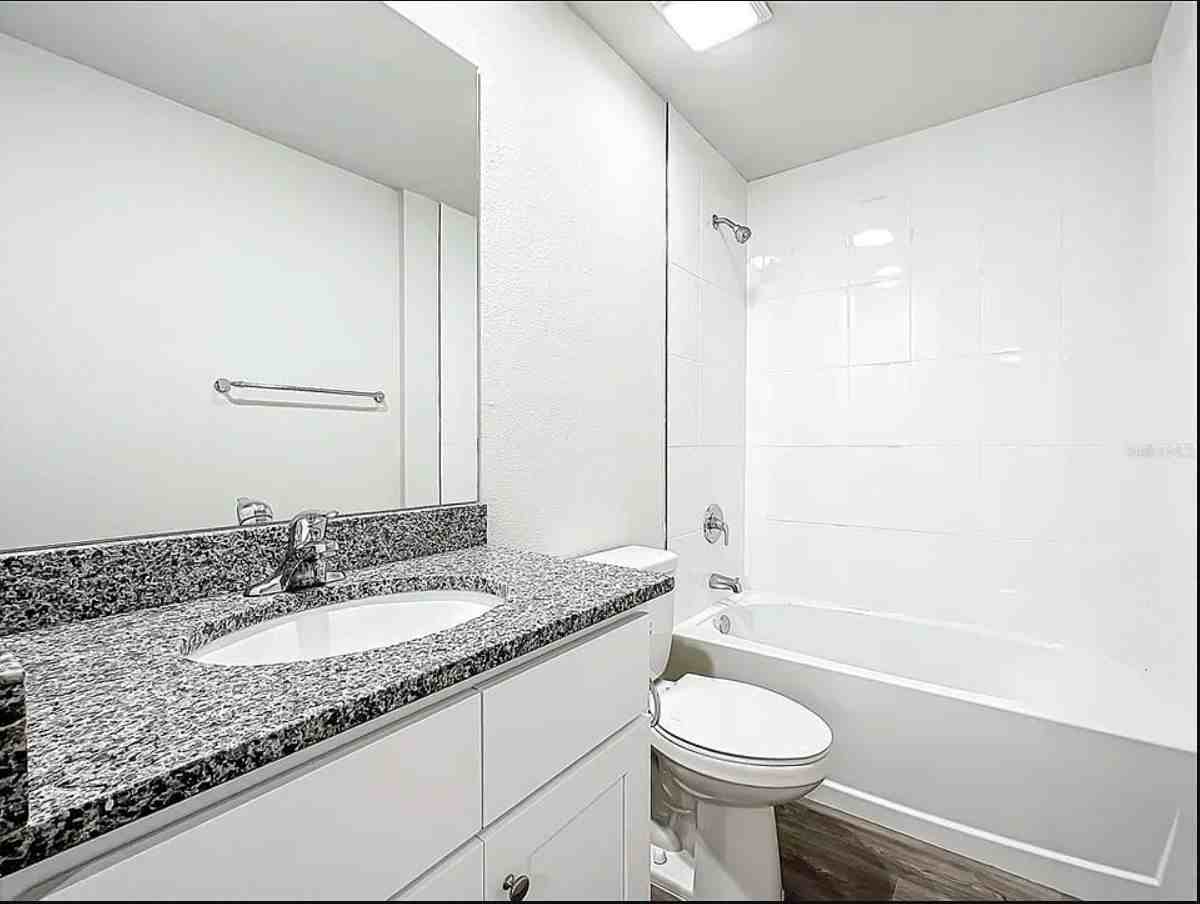 1492 Biscayne Dr #NA - Photo 5 of 15