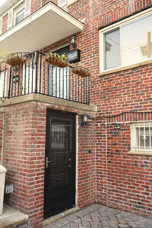 31 Towers St #NA - Photo 3 of 23