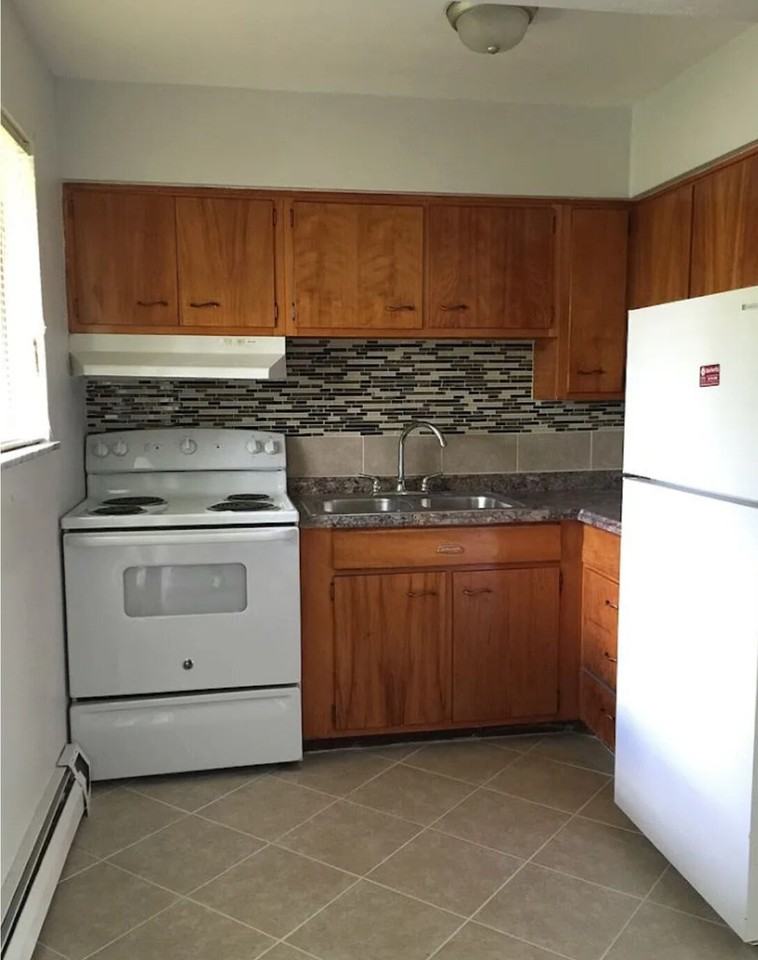 1330 West Hillcrest Avenue - Photo 6 of 10