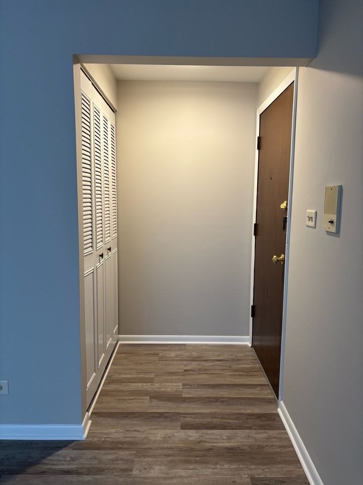 12818 Carriage Lane - Photo 2 of 9