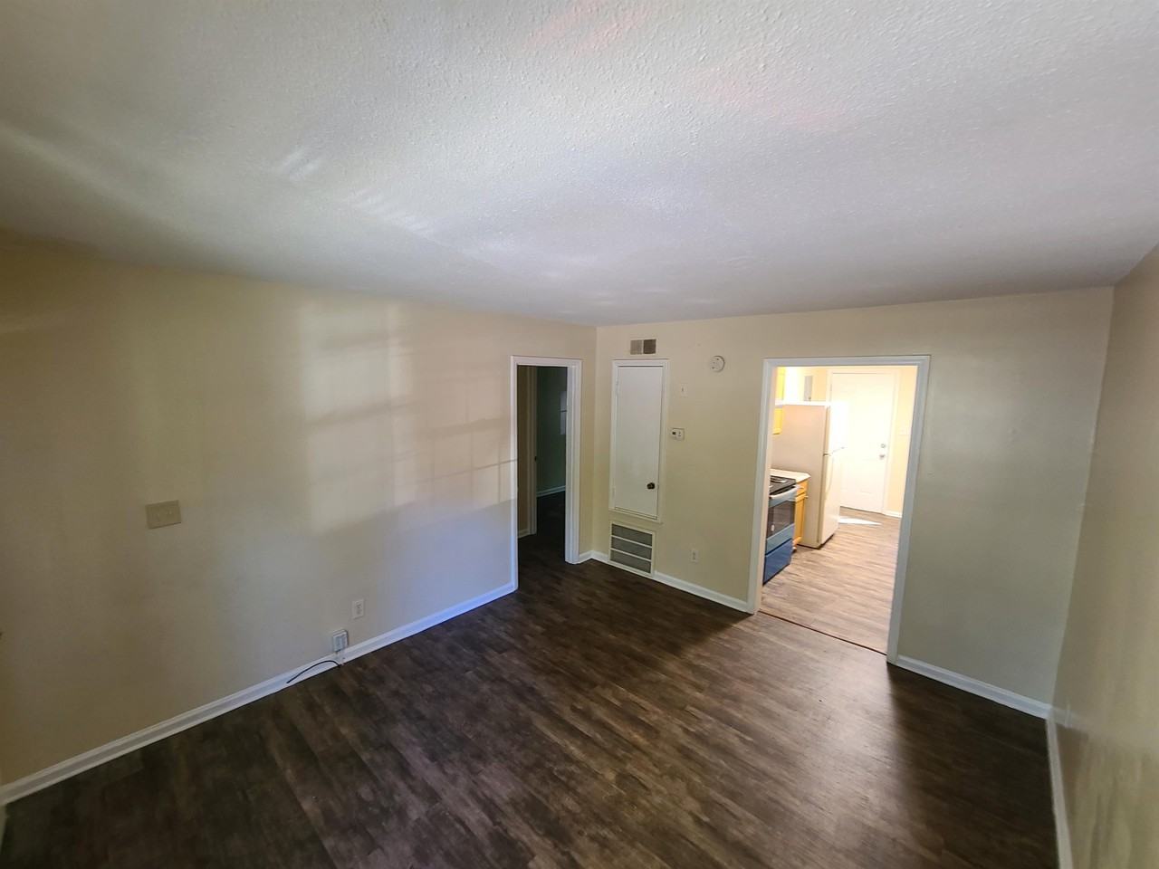 Springview Charlotte - Photo 2 of 9