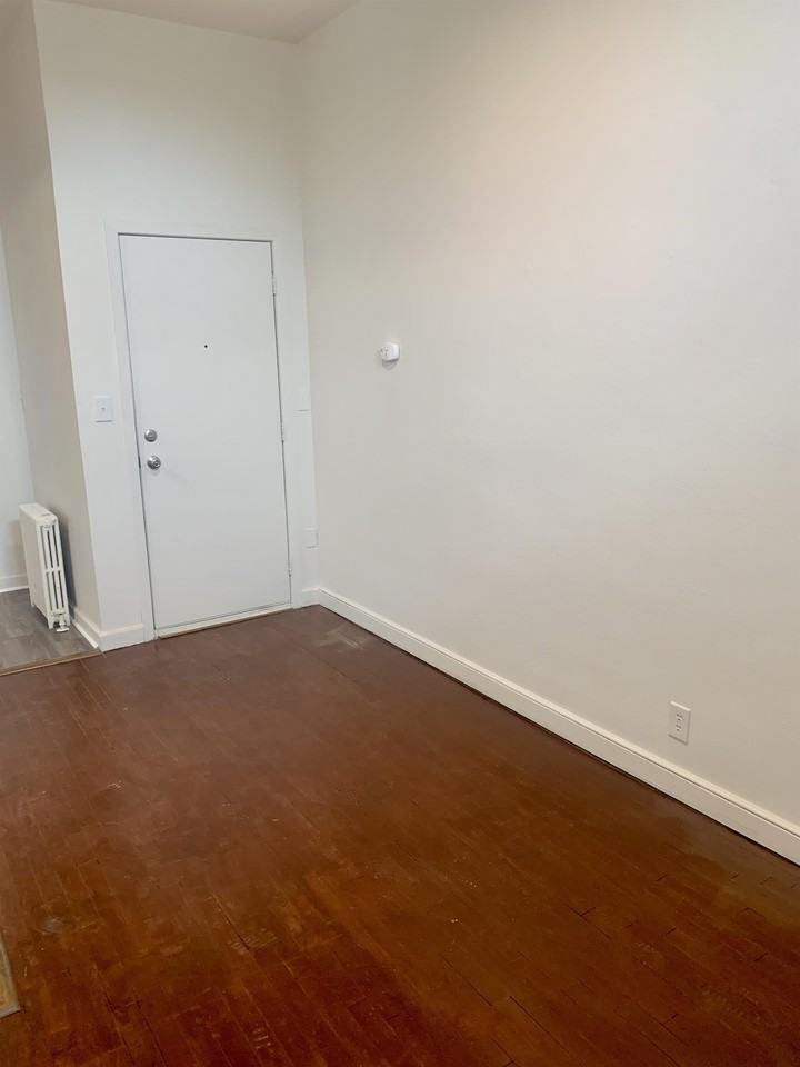 519 1st Avenue Southwest - Photo 2 of 10