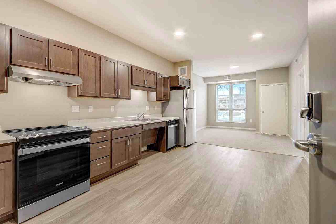 Forty Forty Flats - Photo 5 of 50