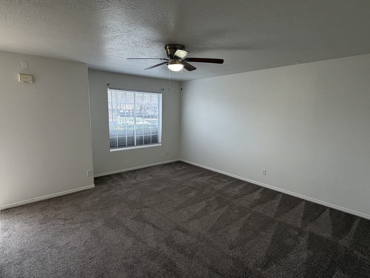 Pecan Apartments - Photo 6 of 17