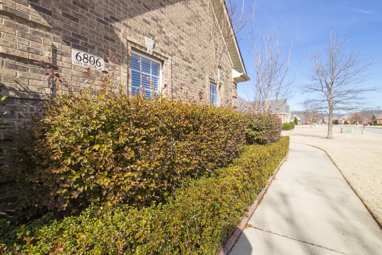 6806 Cove Meadow Dr Se - Photo 3 of 40