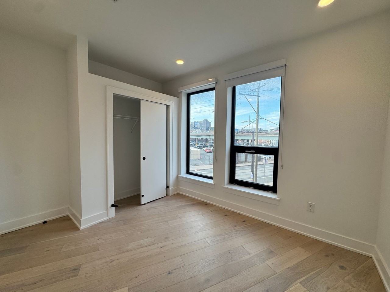 965 Frankford - Photo 5 of 30