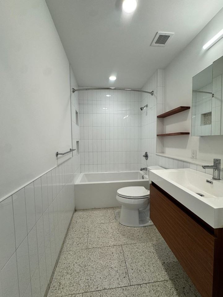 965 Frankford - Photo 7 of 30