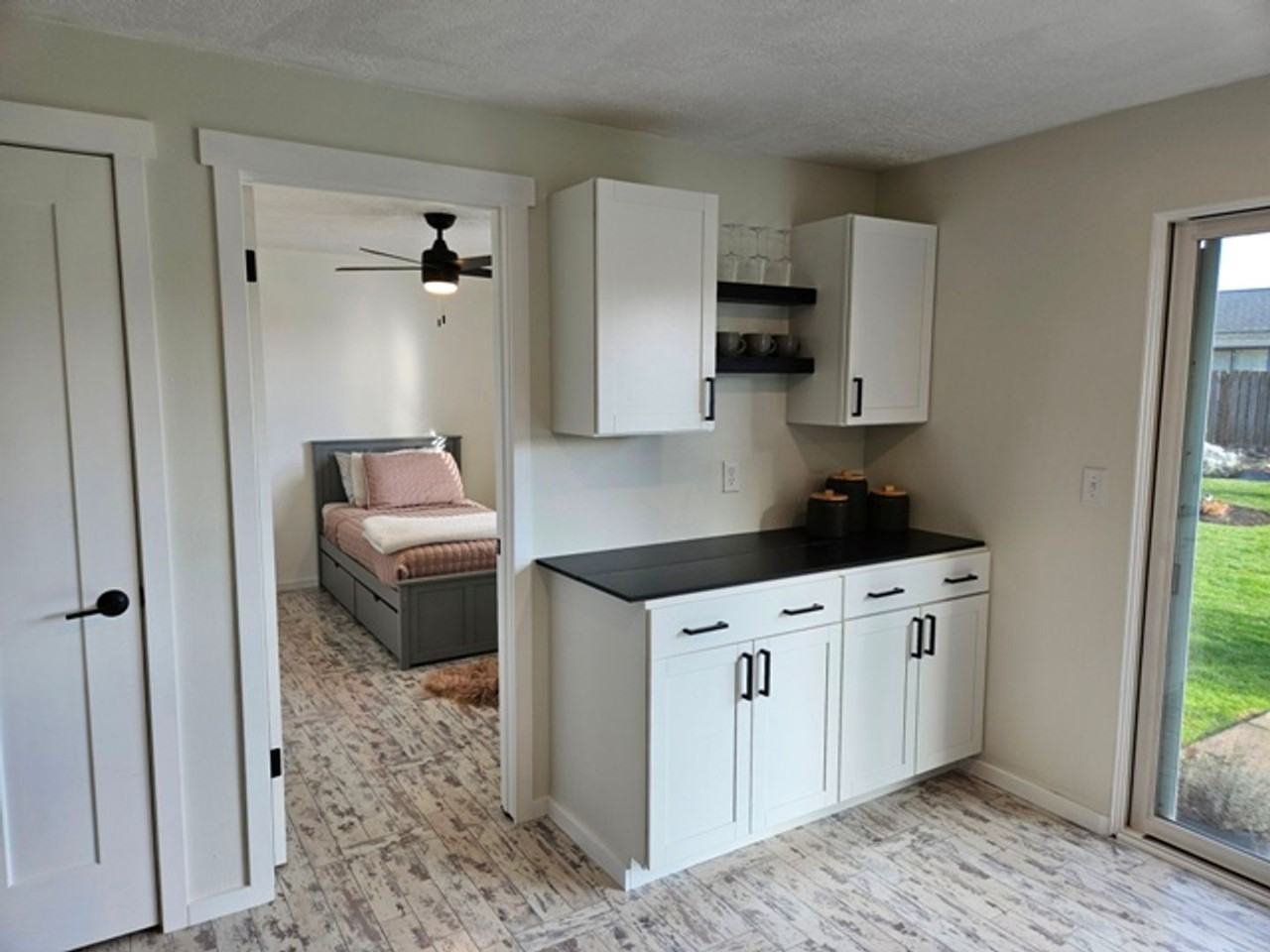 4986 13th Ave N - Photo 4 of 19