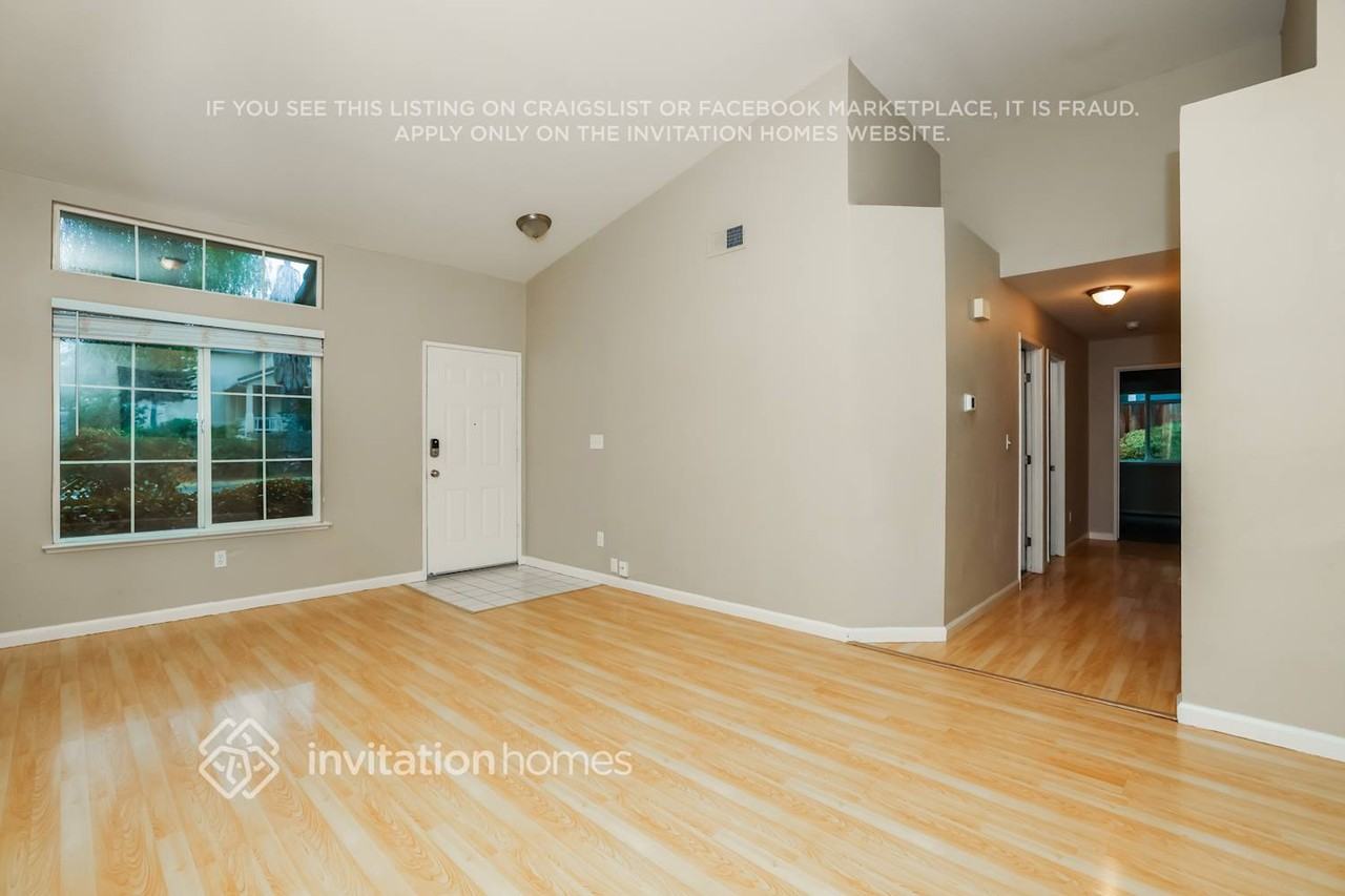 5000 Mesa Ridge Dr - Photo 3 of 17