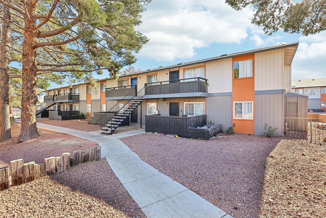 Emerald Park - Photo 6 of 19