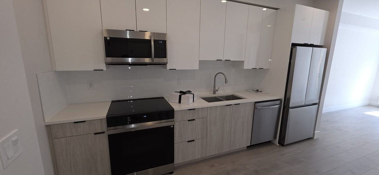 13458 95 Ave - Photo 3 of 14