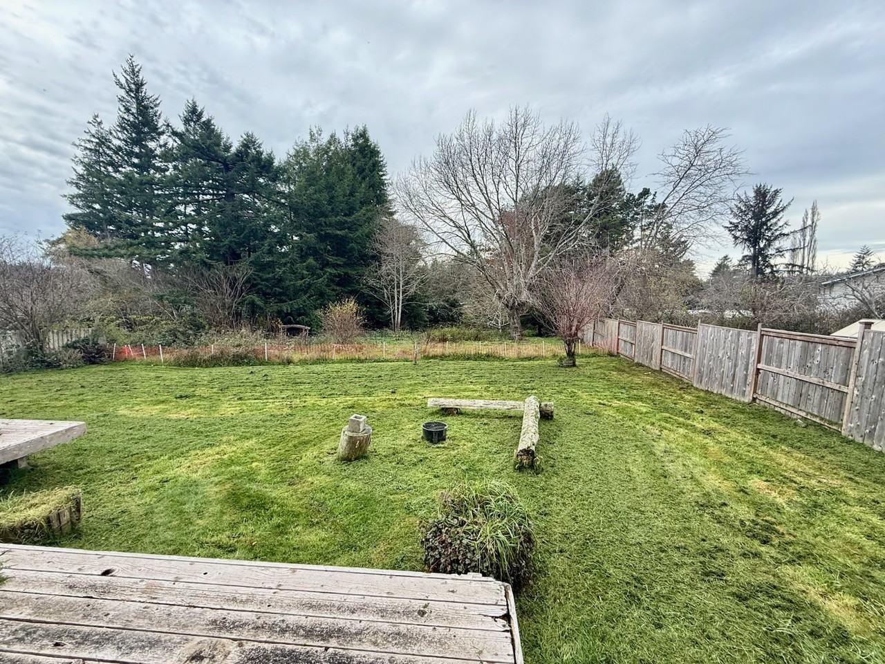 2990 Elk Valley Rd - Photo 2 of 4