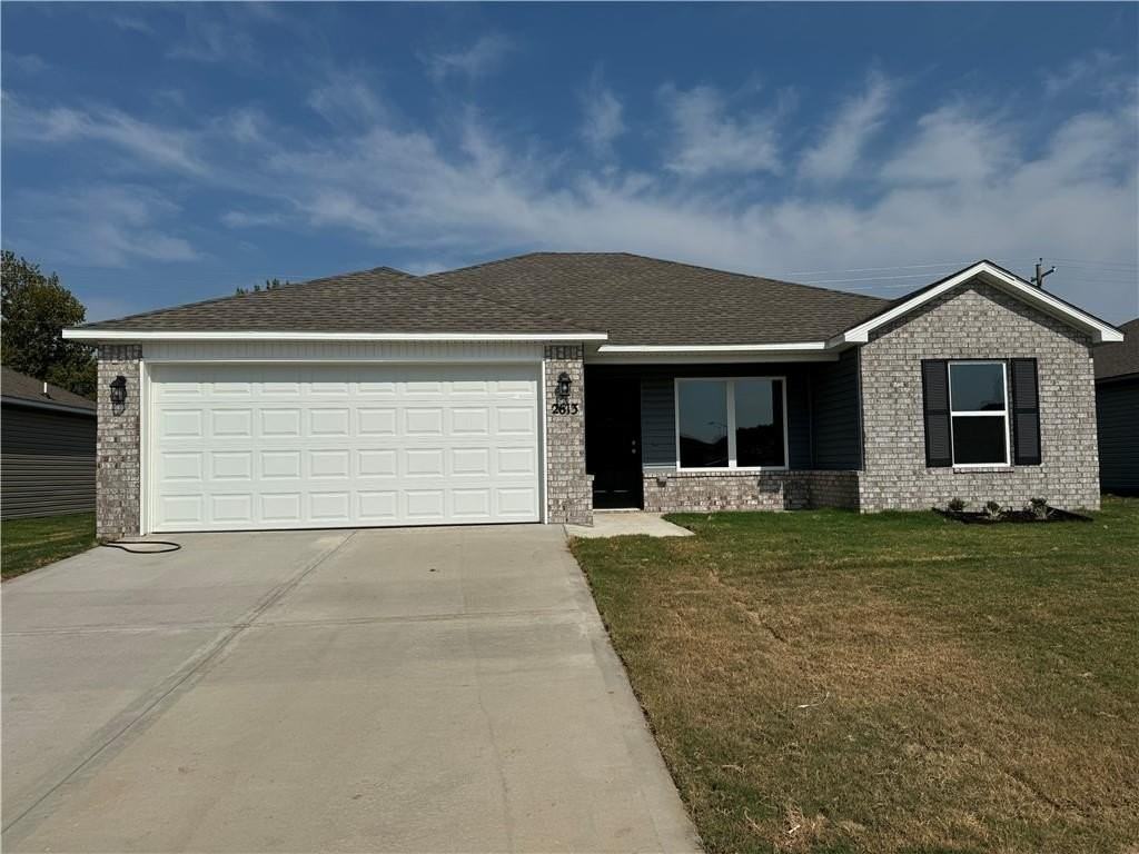 2613 S Silver St - Photo 2 of 14