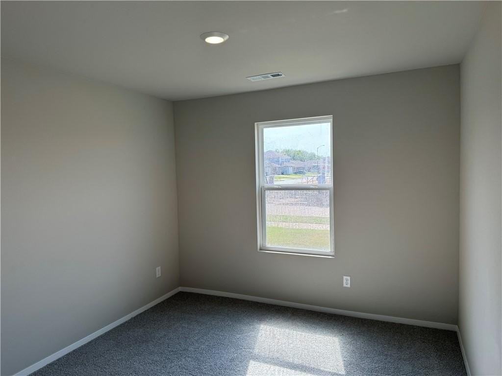 2613 S Silver St - Photo 6 of 14