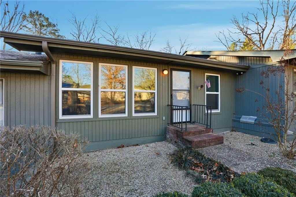 10 Dogwood Dr - Photo 2 of 26